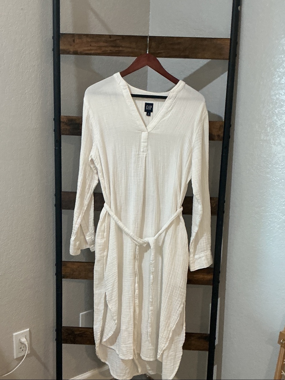 GAP Cream Textured Long-Sleeve Belted Midi Dress
